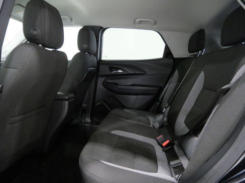 Used 2025 Chevrolet TrailBlazer LT FWD image 24