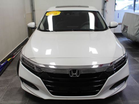 Used 2018 Honda Accord EX image 2