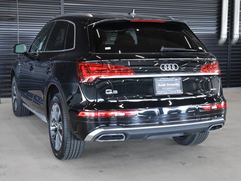 Used 2023 Audi Q5 2.0T Premium w/ Convenience Package AWD/4WD image 2