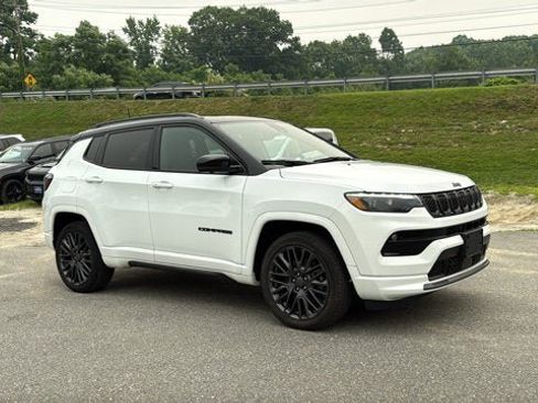 Certified 2023 Jeep Compass High Altitude w/ Driver Assist Group I AWD/4WD image 2
