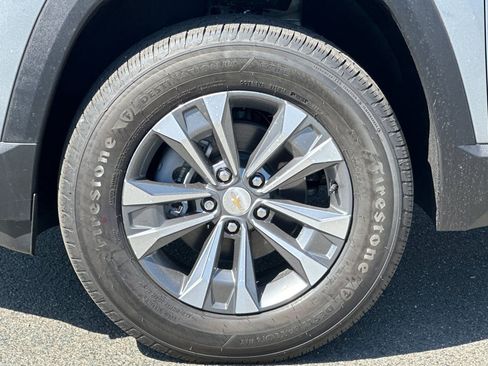 New 2026 Chevrolet Equinox LT w/ Convenience Package II FWD image 33