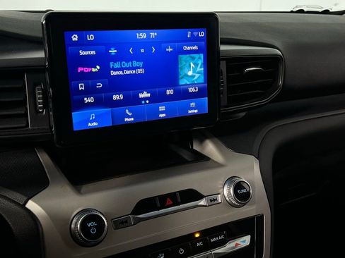 Used 2024 Ford Explorer 2WD image 18