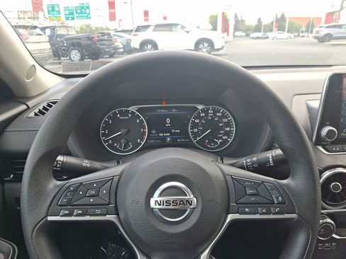 Certified 2023 Nissan Sentra SV FWD image 18