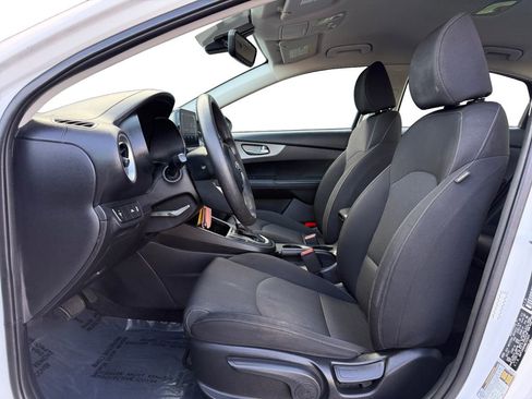 Used 2021 Kia Forte LXS image 10