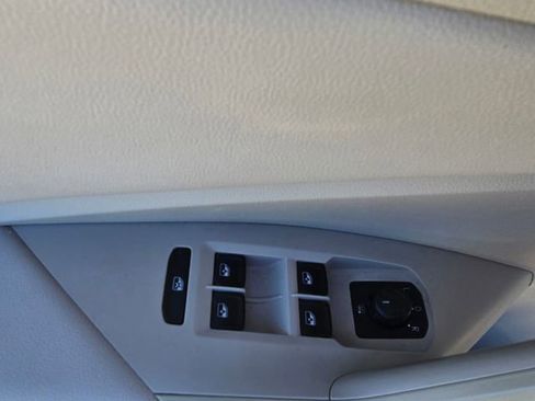 Used 2019 Volkswagen Jetta S w/ Driver Assistance Package image 20