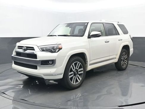 Used 2021 Toyota 4Runner Limited AWD/4WD image 8