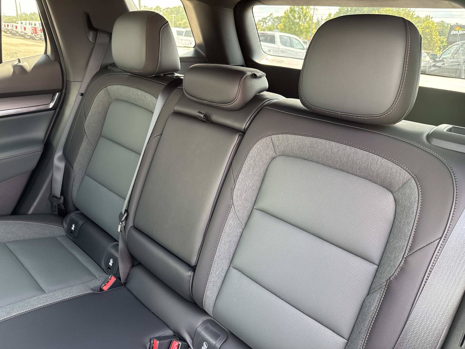 New 2026 GMC Terrain AT4 w/ Convenience Package III AWD/4WD image 13