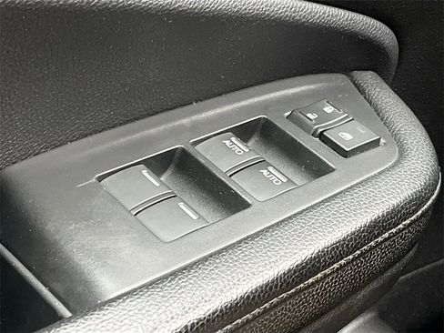 Used 2023 Honda Passport EX-L image 17