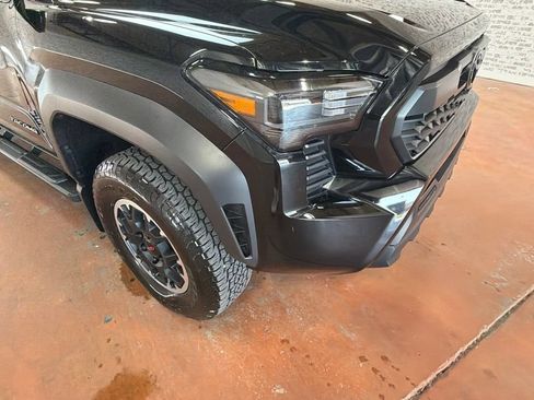 Used 2026 Toyota Tacoma TRD Off-Road AWD/4WD image 9