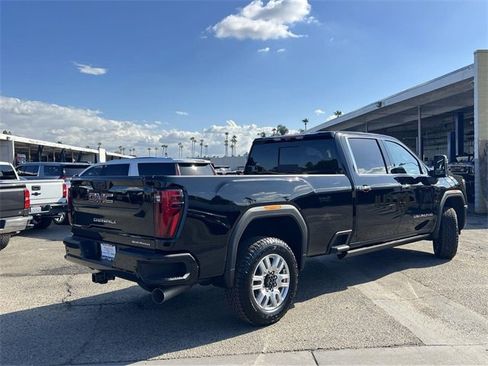 New 2026 GMC Sierra 2500 Denali w/ Denali Reserve Package image 3