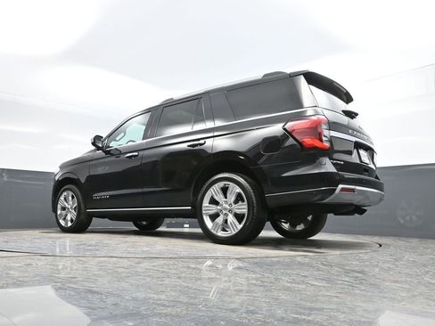 Used 2024 Ford Expedition Platinum image 38