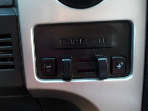 Used 2014 Ford F150 XLT w/ Equipment Group 302A Luxury AWD/4WD image 18