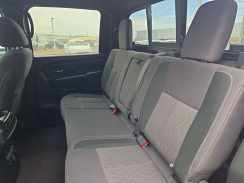 Used 2023 Nissan Titan SV w/ SV Convenience Package AWD/4WD image 13