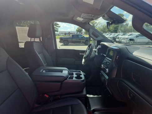 Used 2024 GMC Sierra 2500 Pro AWD/4WD image 7