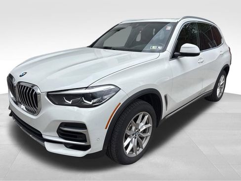 Used 2022 BMW X5 xDrive40i w/ Premium Package AWD/4WD image 1