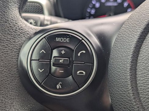 Used 2020 Kia Soul S FWD image 23