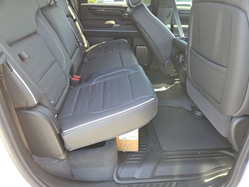 New 2026 GMC Sierra 2500 AT4X w/ LPO, Black Badging Package image 28