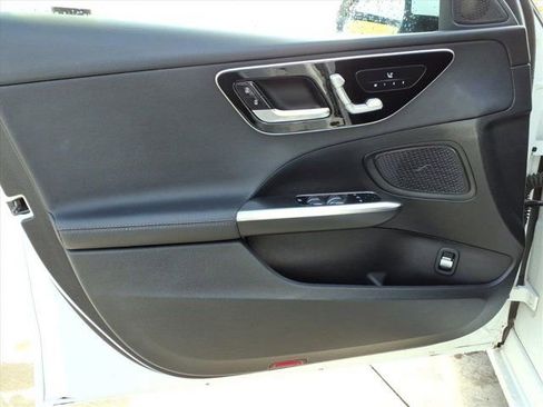 Used 2022 Mercedes-Benz C 300 Sedan image 12
