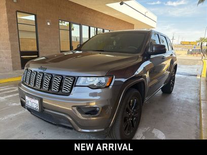 Used 2019 Jeep Grand Cherokee Altitude