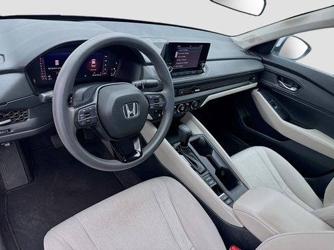 Used 2023 Honda Accord EX image 7