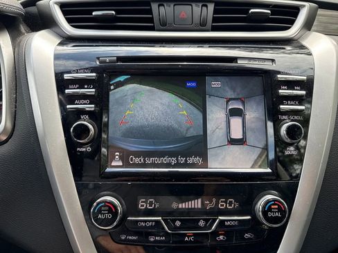 Used 2016 Nissan Murano Platinum w/ Platinum Technology Package AWD/4WD image 17