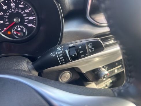 Used 2020 Kia Telluride LX image 29