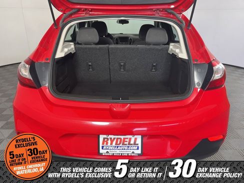 Used 2018 Chevrolet Cruze LT w/ Convenience Package image 21