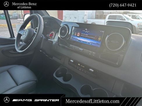 New 2025 Mercedes-Benz Sprinter 2500 image 18