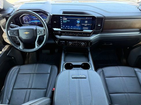 Used 2024 Chevrolet Silverado 2500 High Country w/ High Country Premium Package AWD/4WD image 22