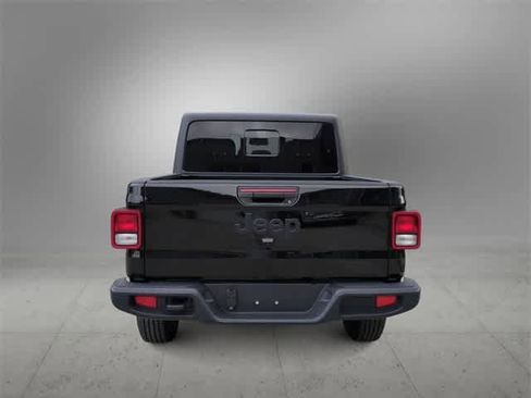 New 2025 Jeep Gladiator Sport image 7