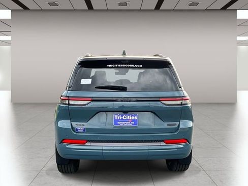 New 2026 Jeep Grand Cherokee Summit AWD/4WD image 4