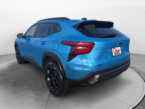 New 2026 Chevrolet Trax LT w/ Driver Confidence Package image 3