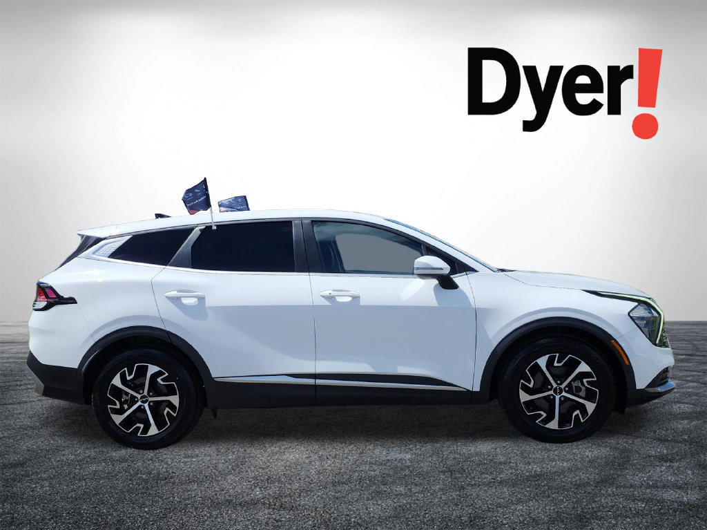 Certified 2023 Kia Sportage EX FWD image 3