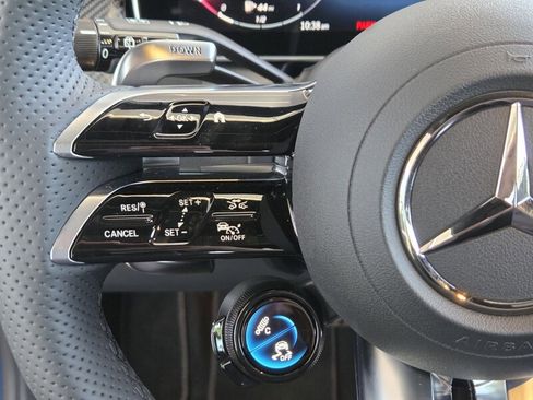Used 2026 Mercedes-Benz GLC 43 AMG 4MATIC image 26