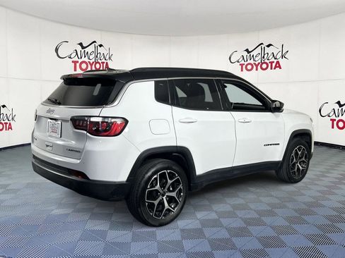 Used 2025 Jeep Compass Limited AWD/4WD image 8