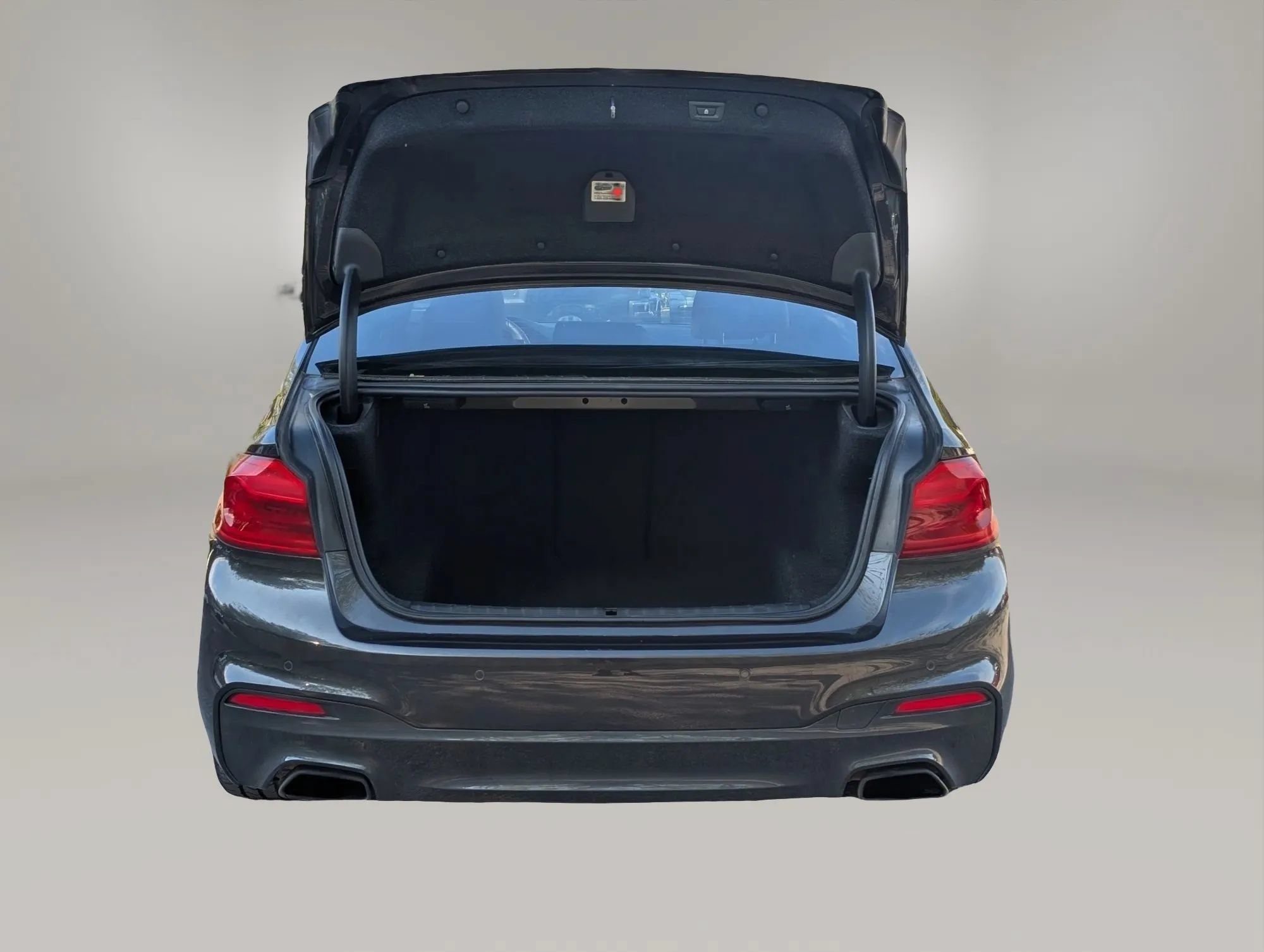 Used 2017 BMW 540i RWD image 8