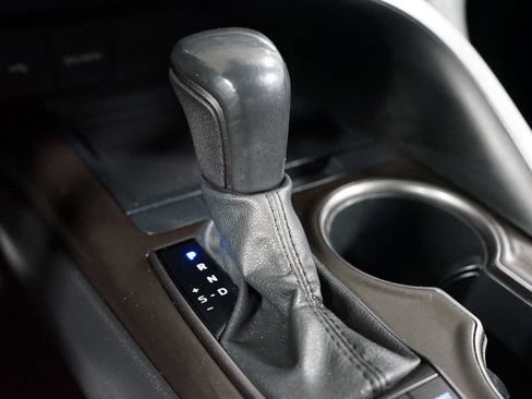 Used 2023 Toyota Camry SE FWD image 21