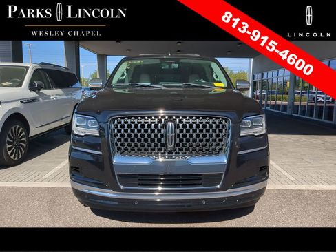 Certified 2022 Lincoln Navigator L Black Label AWD/4WD image 3