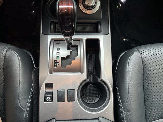 Used 2022 Toyota 4Runner Limited AWD/4WD image 31