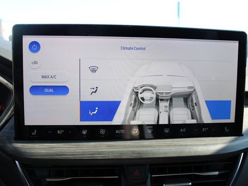 Used 2023 Ford Escape SE w/ PHEV Premium Package image 32