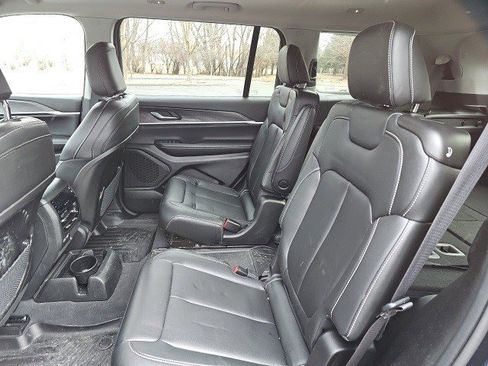 Used 2023 Jeep Grand Cherokee L Limited w/ Trailer Tow Group (B) image 18