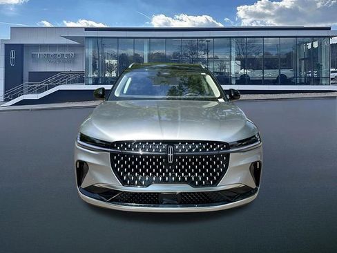New 2026 Lincoln Nautilus Reserve AWD/4WD image 2