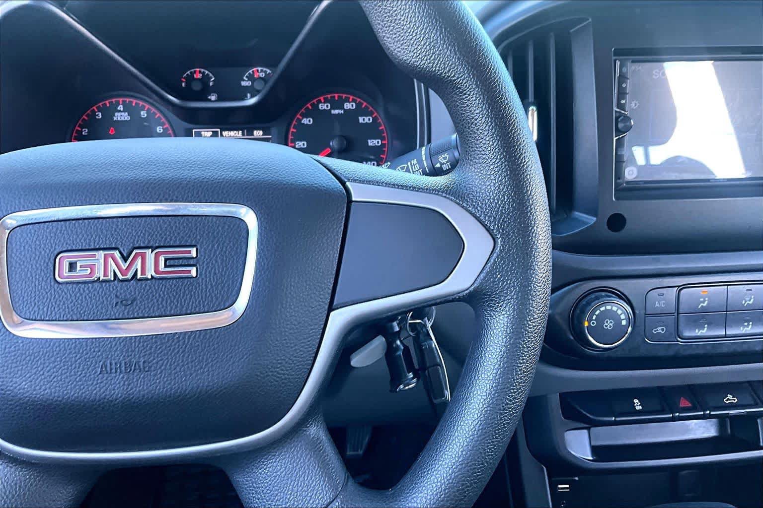 Used 2016 GMC Canyon 2WD Crew Cab w/ Convenience Package image 25