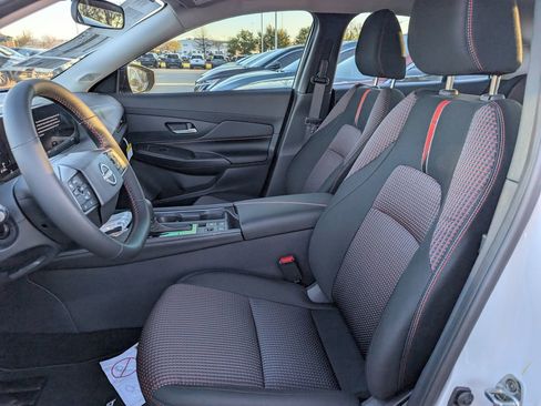 New 2026 Nissan Sentra SR FWD image 18