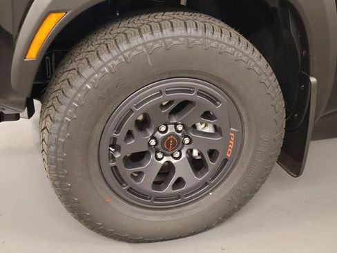 New 2026 Nissan Frontier PRO-4X w/ Pro-4x Convenience Package AWD/4WD image 8