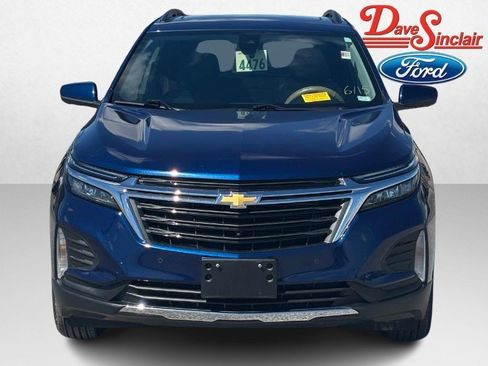 Used 2023 Chevrolet Equinox LT FWD image 2