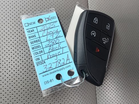 Used 2025 Chevrolet Silverado 2500 LTZ image 22