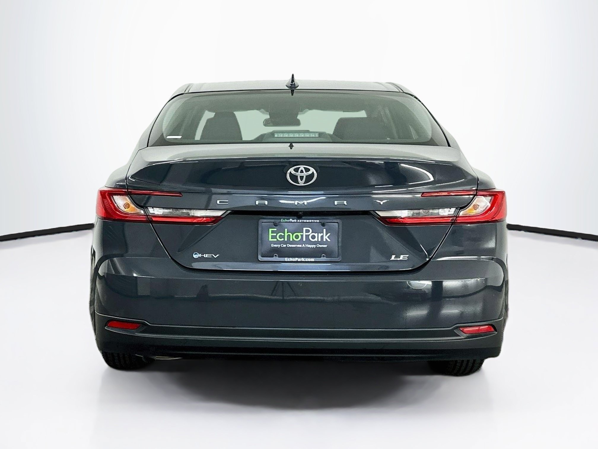 Used 2025 Toyota Camry LE FWD image 7