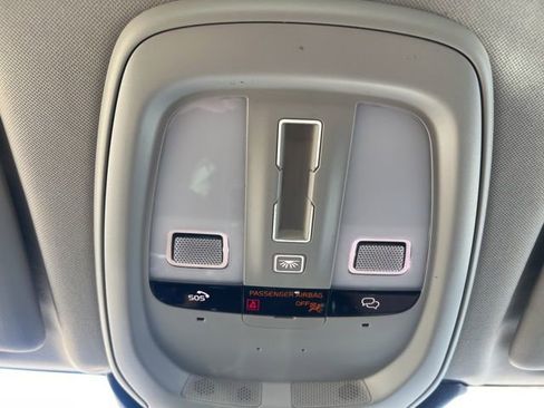 Certified 2023 Volvo XC60 B5 Plus image 35