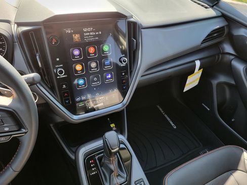 Certified 2025 Subaru Crosstrek 2.5i Limited w/ Crosstrek Mirror Package image 23